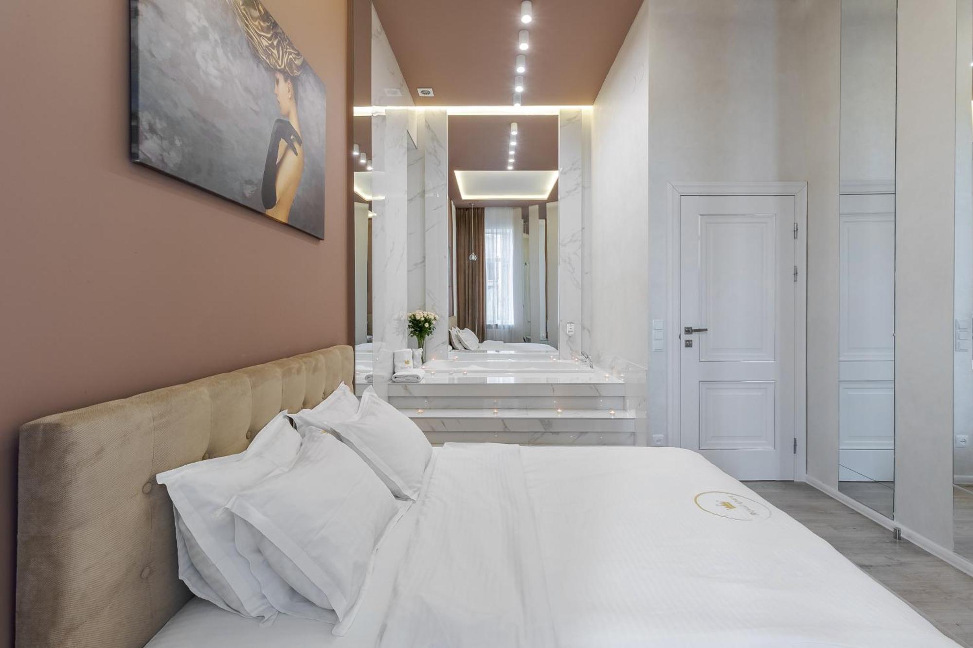 Royal Stylish Apartment In The Old City Lviv Luaran gambar