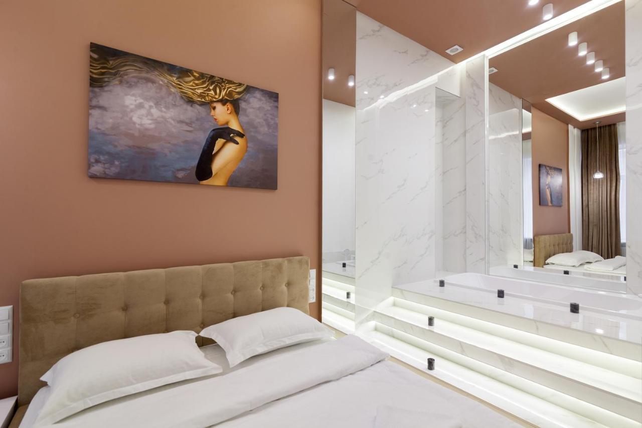 Royal Stylish Apartment In The Old City Lviv Luaran gambar